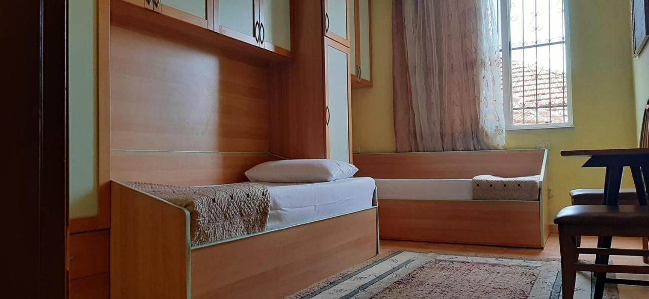 Enki'S Guesthouse Tirana Exteriér fotografie