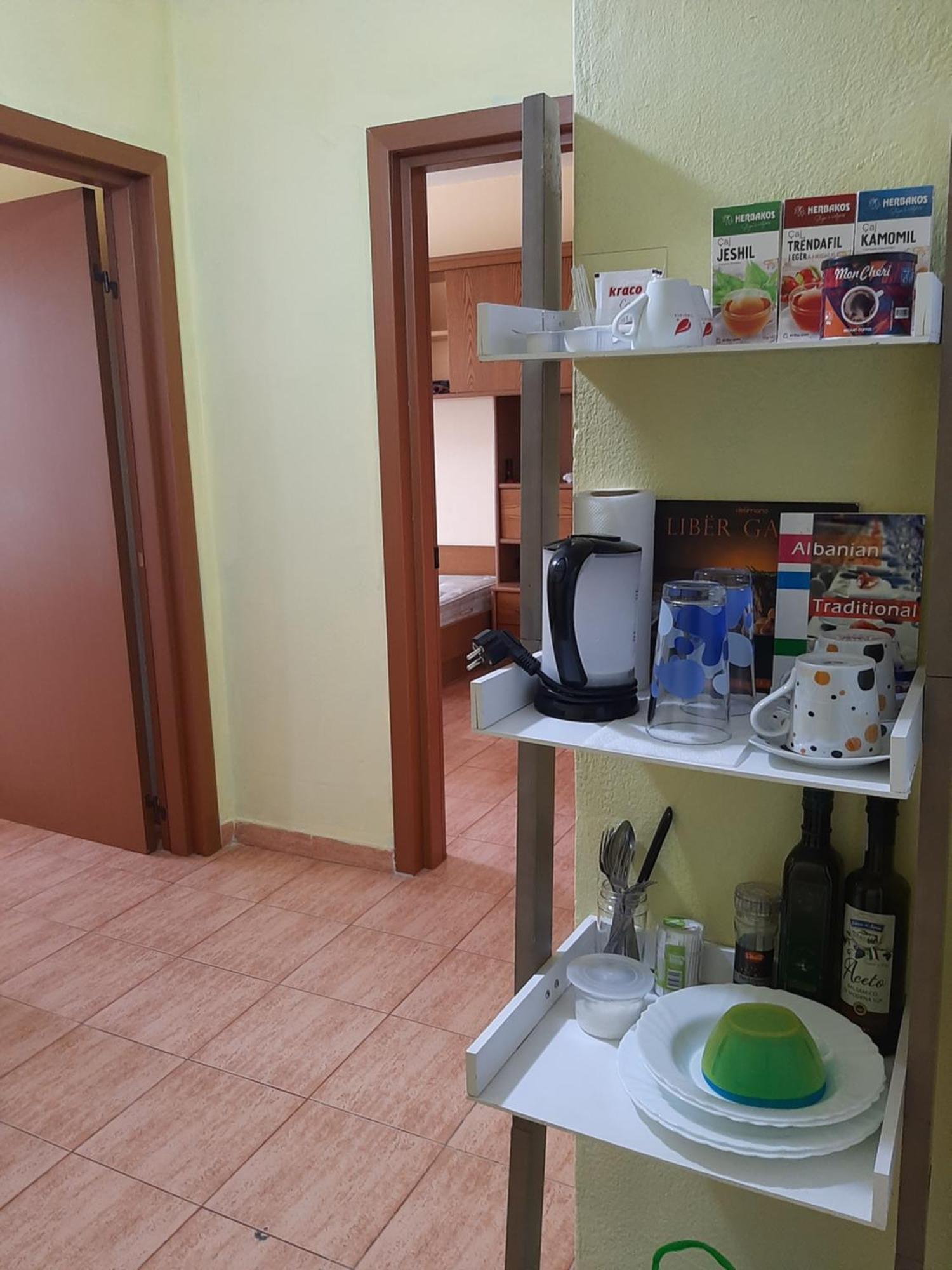 Enki'S Guesthouse Tirana Exteriér fotografie